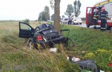Femeie din Botoșani decedată după ce mașina în care se afla s-a izbit de un copac