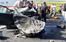 Accident violent în apropiere de Iași! O femeie a murit și trei persoane rănite după un impact frontal - FOTO