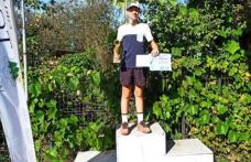 Un alt rezultat notabil pentru tânărul Tudor Prisacariu: Locul 1 la Turneul de Tenis „Cupa Orhideea” P. Neamț - FOTO