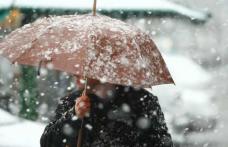 Informare meteorologică de ninsori, vânt, precipitații mixte și polei