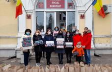 Bucurii în prag de sărbători pentru 130 de copii din județul Botoșani - FOTO