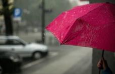 Meteorologii anunță câteva zile cu instabilitate atmosferică