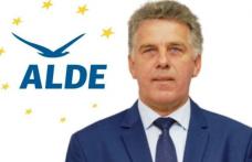 Politica USR-PLUS caracterizată prin trădare, narcisism, habotnicie și dezinteres