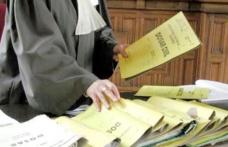Tineri cercetați pentru furt după ce și-au însușit bunuri în valoare de 1.200 de lei