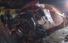 Tânăr de 25 de ani decedat după ce a intrat cu mașina într-un cap de pod