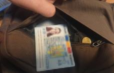 Carte de identitate falsă descoperită la controlul de frontieră