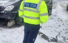ATENȚIE! Echipaţi-vă corespunzător autoturismul când circulaţi pe drumuri acoperite cu zăpadă sau polei