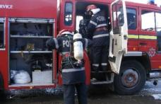Apartament incendiat de un reşou uitat în priză