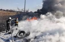 Incendiu puternic de vegetație uscată izbucnit la intrarea în Botoșani, dinspre Iași