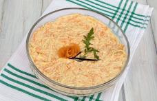 Salată de pui cu țelină