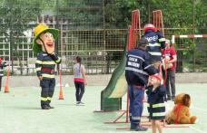 Un cămin sigur pentru copilul tău! - Acțiune de educare preventivă desfășurată de pompierii botoșăneni