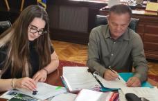 20 de străzi din Dorohoi vor fi reabilitate! Primăria a semnat contractul de execuție lucrări