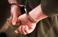Botoşănean cercetat în stare de reţinere pentru săvârşirea a trei infracţiuni