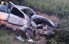 Accident la Dumeni! O fată de 15 ani a ajuns la spital ce o mașină a fost scăpată de sub control – FOTO