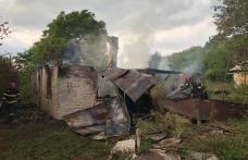 Bărbat de 44 de ani mort într-un incendiu care i-a mistuit locuința - FOTO
