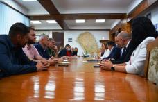 Întâlnire de lucru la Prefectură privind organizarea „Ziua de Curățenie Națională 2022” la Botoșani - FOTO