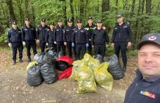 Pompierii botoșăneni au participat la campania națională de ecologizare - FOTO