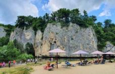 Locul din România rupt parcă din peisajele exotice ale Thailandei