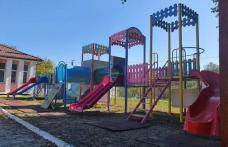 Primăria comunei Ibănești a achiziționat două noi complexuri de joacă pentru copii - FOTO