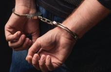 Bărbat reținut de polițiști după ce a hărțuit o tânără