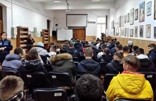 Ia ATITUDINE, spune STOP VIOLENȚEI!