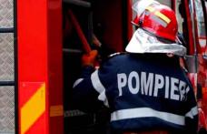 Două case amenințate de flăcări la Tătărășeni și Pădureni
