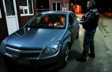 A prezentat la control un permis de conducere fals, fără a avea calitatea de conducător auto