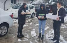 Voluntarii de la Liceul „Regina Maria” din Dorohoi împart bucurie! - FOTO