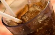 Franța: De la 1 ianuarie 2012 a intrat în vigoare taxa pe cola