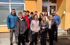 Olimpiada de interpretare instrumentală, vocală și studii teoretice