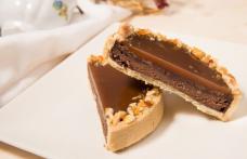 Tartă cu ciocolată și caramel