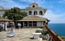 Turiști români furați în parcarea mănăstirii Mihail și Gavriil din Thassos