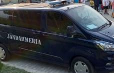 Bărbat amendat după ce a făcut scandal în fața unui cazinou. Jandarmii continuă acțiunile de ordine și liniște publică