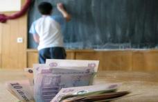 Schimbări în Legea învățământului preuniversitar. Elevii pot primi până la 3.000 de lei pe lună
