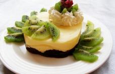 Mini-tort cu kiwi