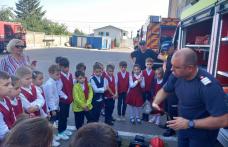 De ziua armei, sute de botoșăneni au fost alături de pompieri – FOTO