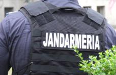 L-a dat de gol țigara cu miros înțepător pe care o fuma. Tânăr prins de jandarmi cu droguri de risc pentru consum propriu