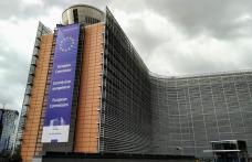 Comisia Europeană adoptă noi măsuri de protecția mediului și a sănătății prin restricționarea folosirii plasticelor în mod intenționat