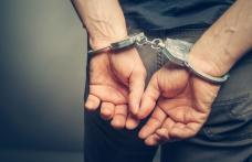 Cei doi tineri din Botoșani care ar fi tâlhărit un cetățean în stradă au ajuns în fața judecătorului. Vezi ce măsură a fost dispusă!