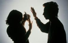 Polițiștii au emis un ordin de protecție asupra unui tânăr din Botoșani care își amenința cu violență concubina
