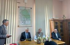 Lansare de carte la Biblioteca Municipală „Rost și rânduială în satul românesc” - FOTO
