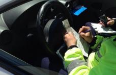 Fără permis, după ce lua ilegal oameni la ocazie