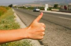 Unui bărbat care transporta persoane „la ocazie” i-a fost suspendat dreptul de a utiliza autovehiculul