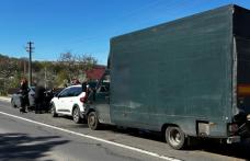 Accident la Baisa! Două persoane rănite după impactul dintre trei autovehicule - FOTO