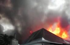 Persoană decedată într-o casă cuprinsă de incendiu, la Cervicești