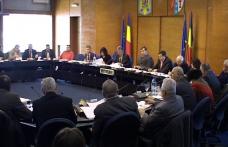Banii alocaţi de CJ primăriilor, blocaţi până în vară