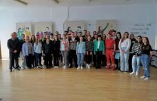 O nouă serie de voluntari pregătită să participe la misiuni, alături de pompieri - FOTO