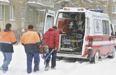 Botoşăneni care au nevoie de dializă, transportaţi preventiv la spital