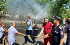 Incluziune și Emancipare prin Sport - Activitate a pompierilor botoșăneni cu tineri și copii cu sindrom Down - FOTO