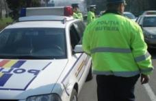 Autoturism cu serie de caroserie falsă, depistat de poliţişti